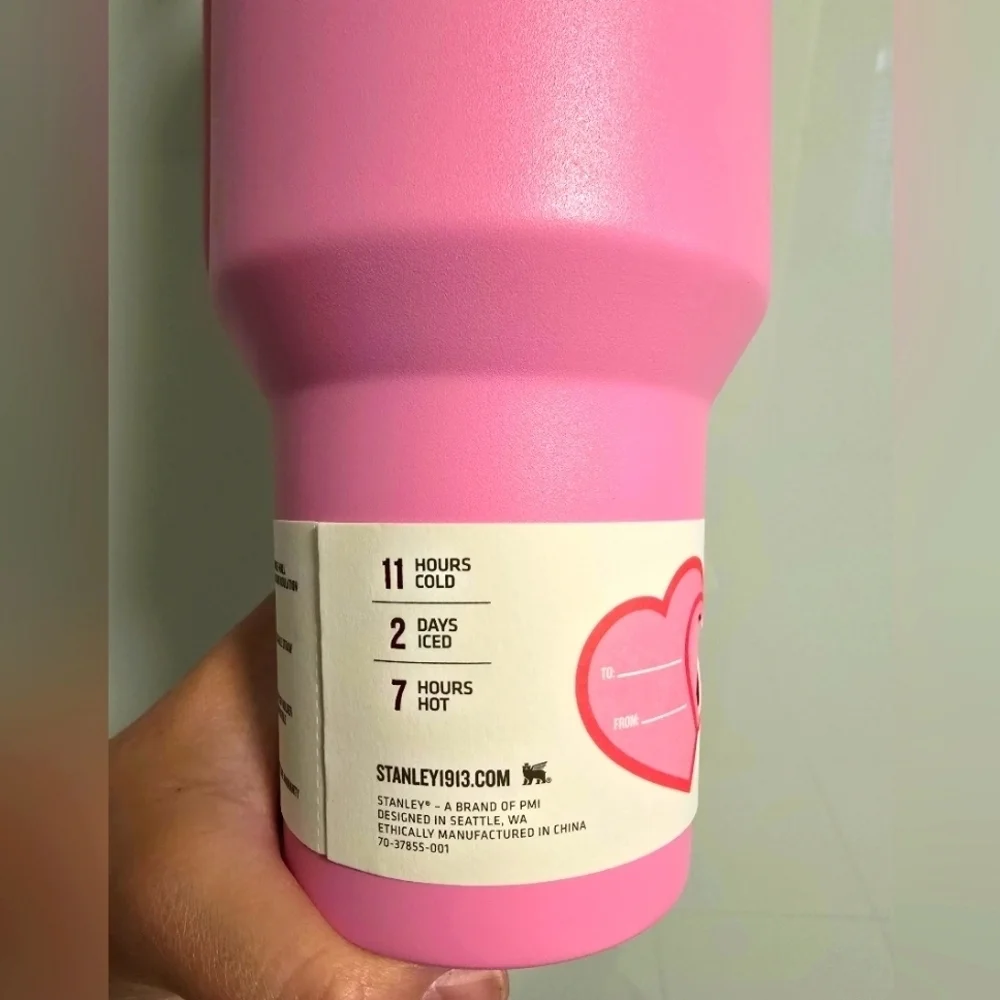 NWT Stanley 2025 Valentine's Day Limited Edition The Flowstate Quencher 40 oz - Picture 8 of 10